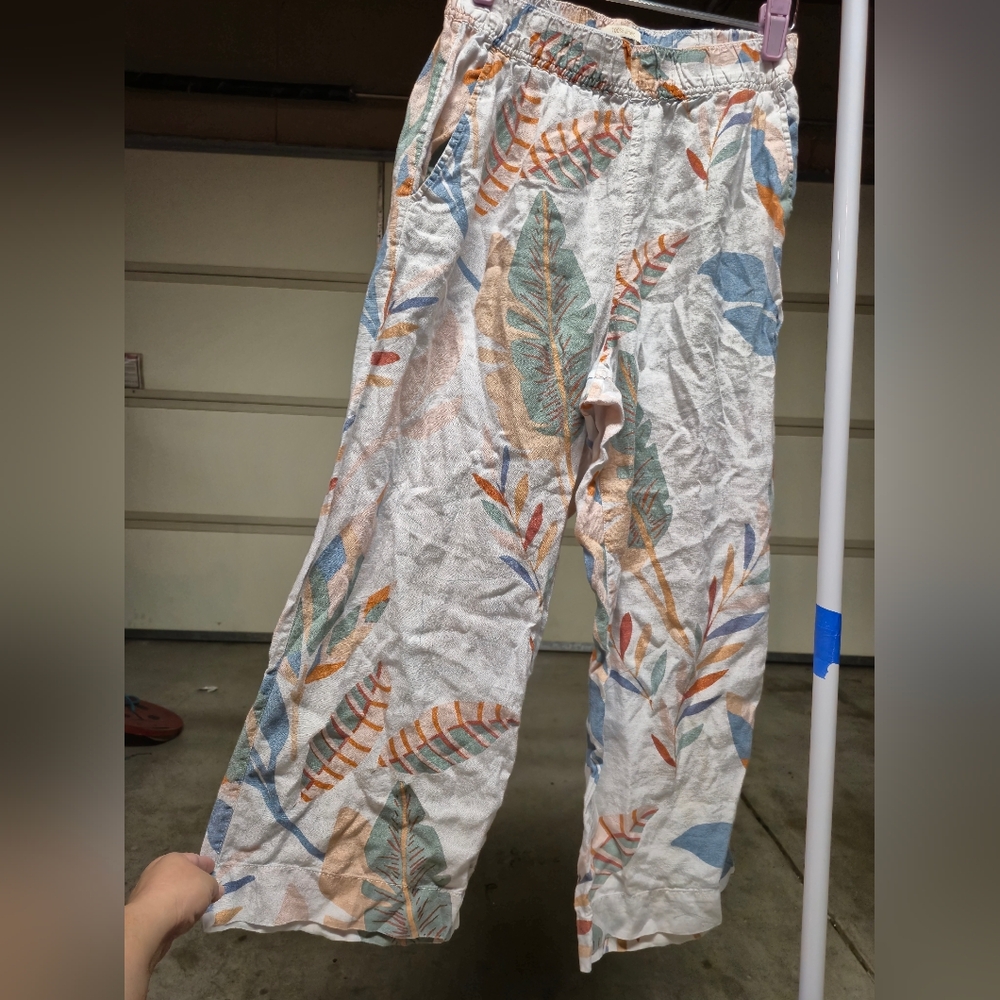 Cynthia Rowley Leaf Print Cropped Pants - Picture 2 of 8